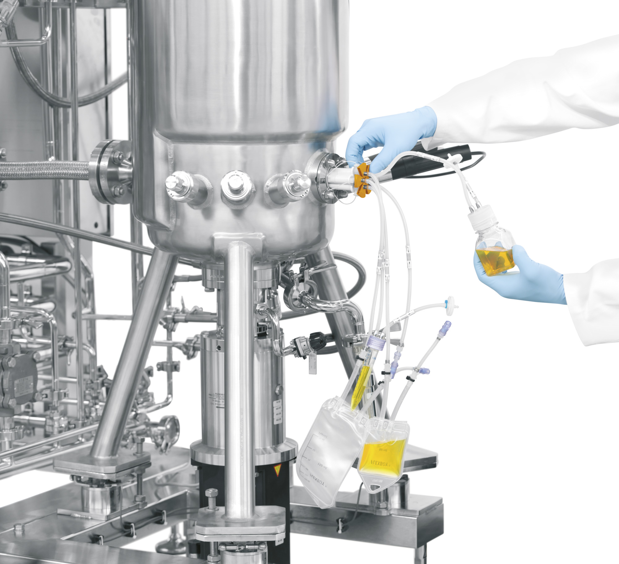 TakeOne® Pre-Designed Solutions - 1.5" Sanitary Tank Mount - 2 × 50 mL Flexboy® bag manifold - 15 mL polystyrene centrifuge tube - Benchmark™ - Silicone